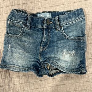 Girls Gap jean shorts. Barely worn.